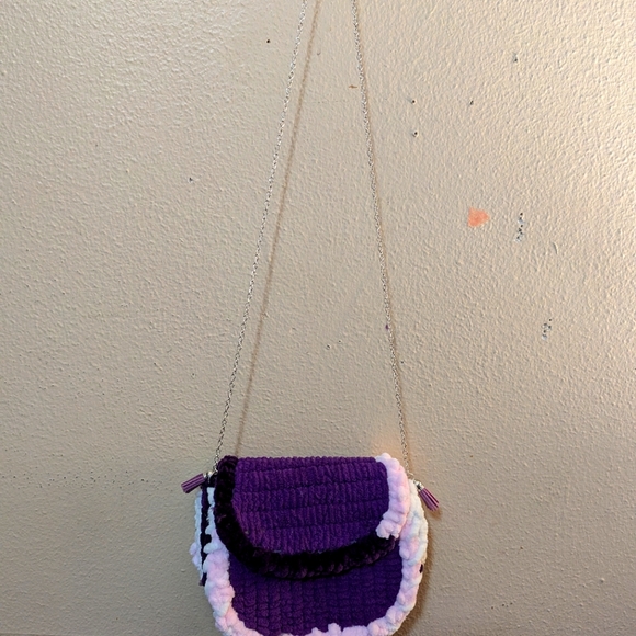 Handbag - Picture 4 of 6